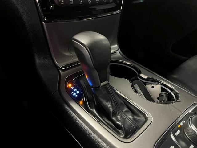 Photo of 2019 White Jeep Grand Cherokee
