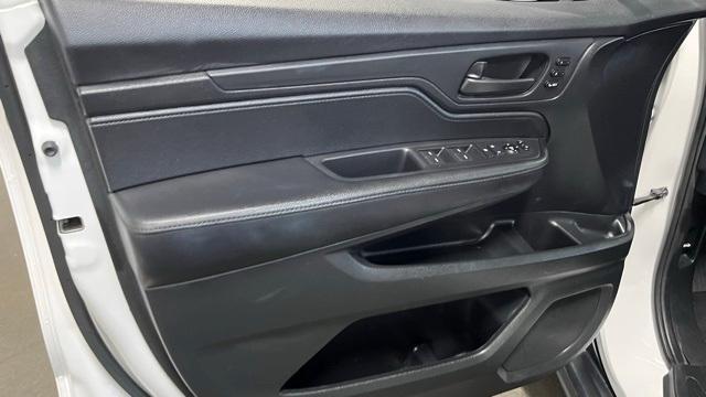 Photo of 2024 White Honda Odyssey