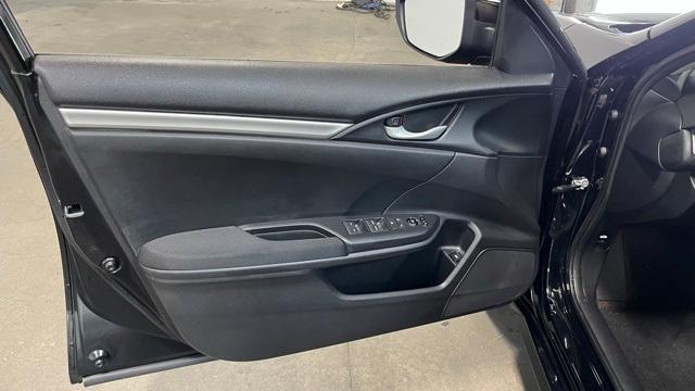 Photo of 2017 Black Honda Civic