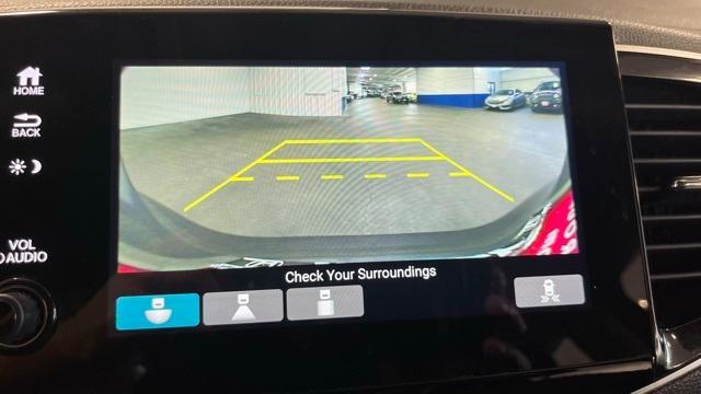 Photo of 2019 Gray Honda Pilot