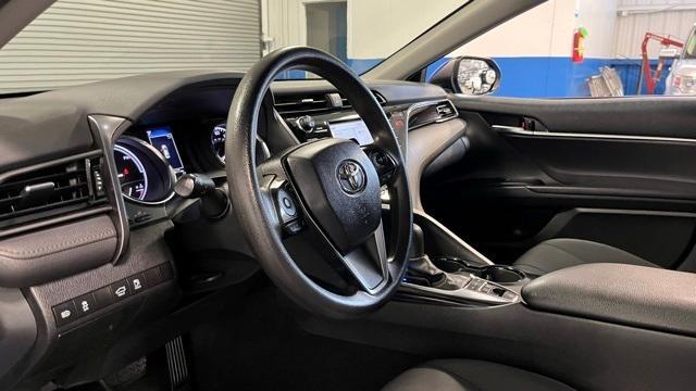 Photo of 2020 Blue Toyota Camry Hybrid