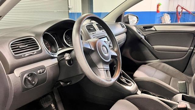 Photo of 2011 Gray Volkswagen Golf