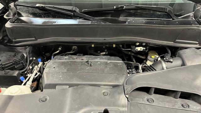 Photo of 2014 Gray Honda Pilot