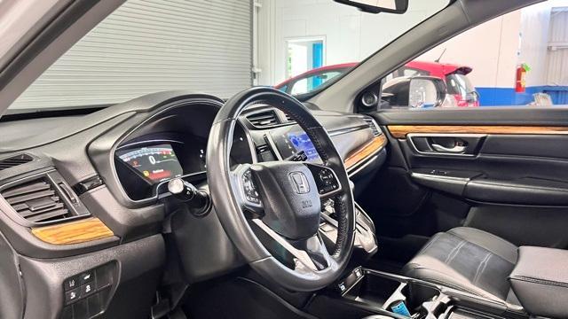 Photo of 2022 White Honda CR-V