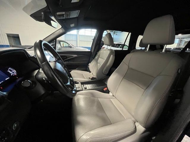 Photo of 2022 Blue Honda Passport