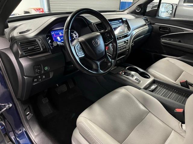 Photo of 2022 Blue Honda Passport