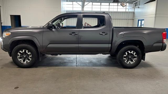 Photo of 2017 Gray Toyota Tacoma