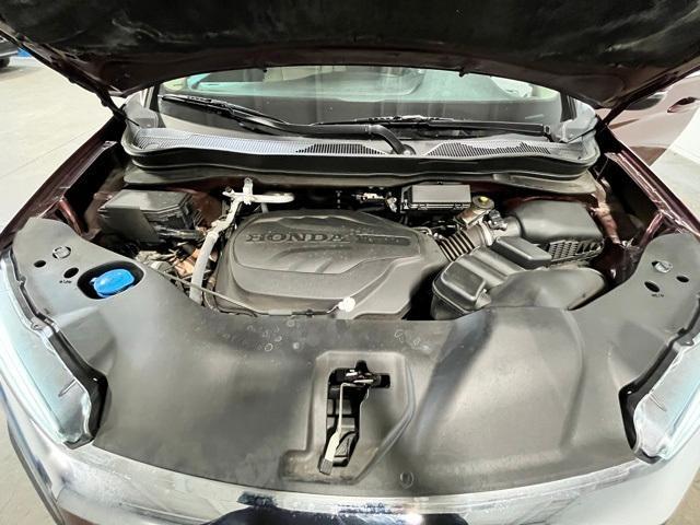 Photo of 2021 Deep Scarlet Pearl Honda Pilot