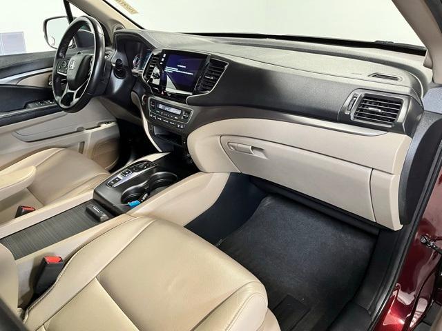 Photo of 2021 Deep Scarlet Pearl Honda Pilot