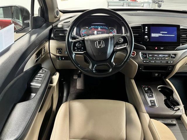 Photo of 2021 Deep Scarlet Pearl Honda Pilot