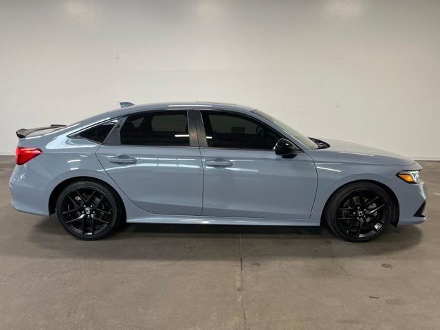 Photo of 2022 Sonic Gray Pearl Honda Civic Si
