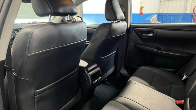 Photo of 2016 Gray Toyota Camry