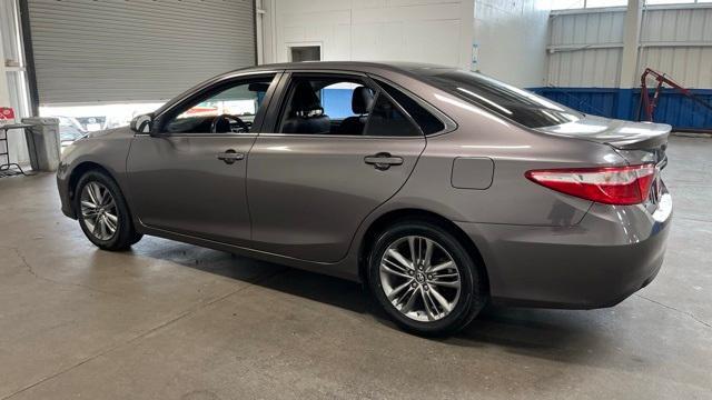 Photo of 2016 Gray Toyota Camry