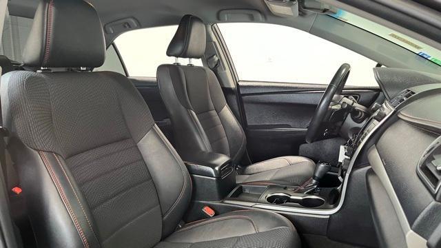 Photo of 2016 Gray Toyota Camry