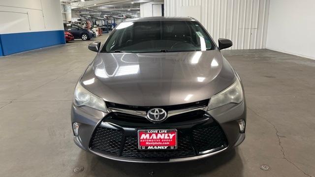 Photo of 2016 Gray Toyota Camry