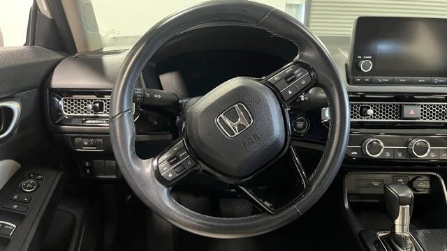 Photo of 2023 White Honda Civic