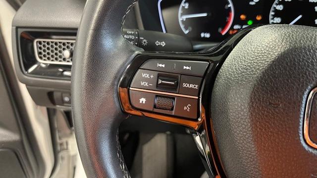Photo of 2023 White Honda Civic