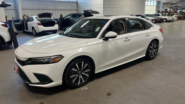 Photo of 2023 White Honda Civic
