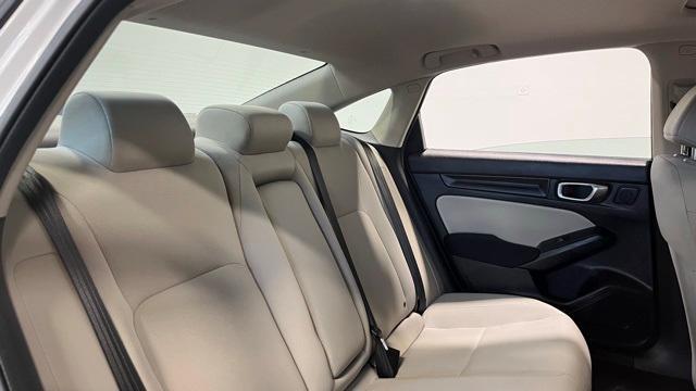 Photo of 2023 White Honda Civic