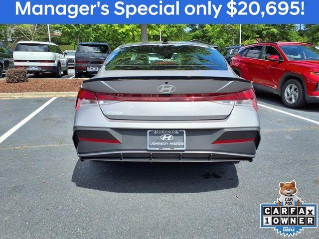 Photo of 2025 Metal Hyundai ELANTRA