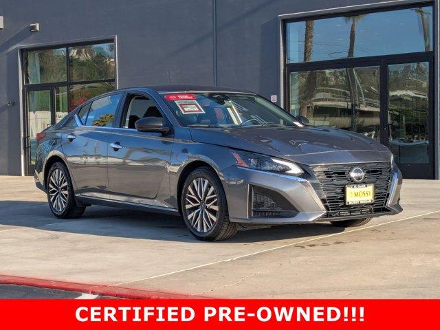 Photo of 2024 Gun Metallic Nissan Altima