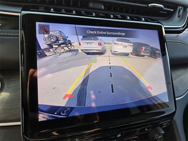 Photo of 2023 Diamond Black Jeep Grand Cherokee