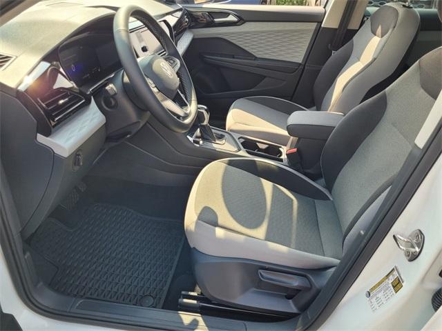 Photo of 2024 Pure White Volkswagen Taos