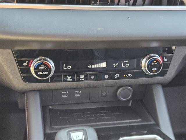 Photo of 2025 Diamond Mitsubishi Outlander