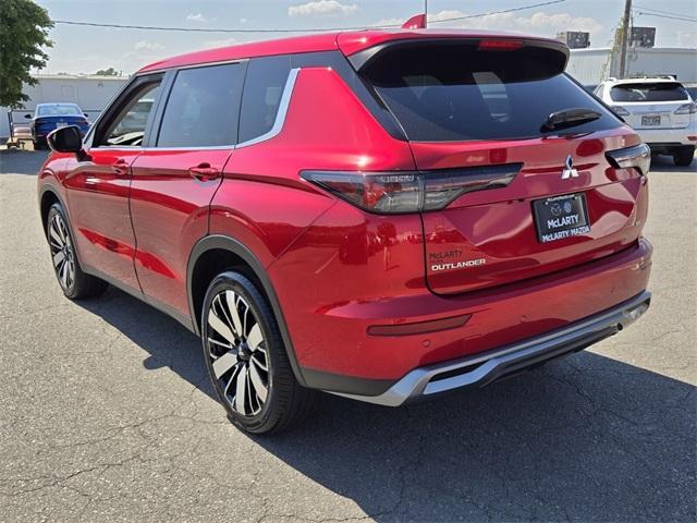 Photo of 2025 Diamond Mitsubishi Outlander
