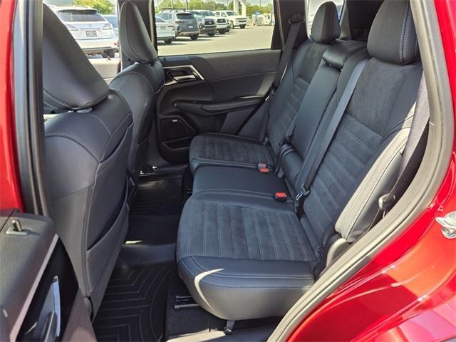 Photo of 2025 Diamond Mitsubishi Outlander