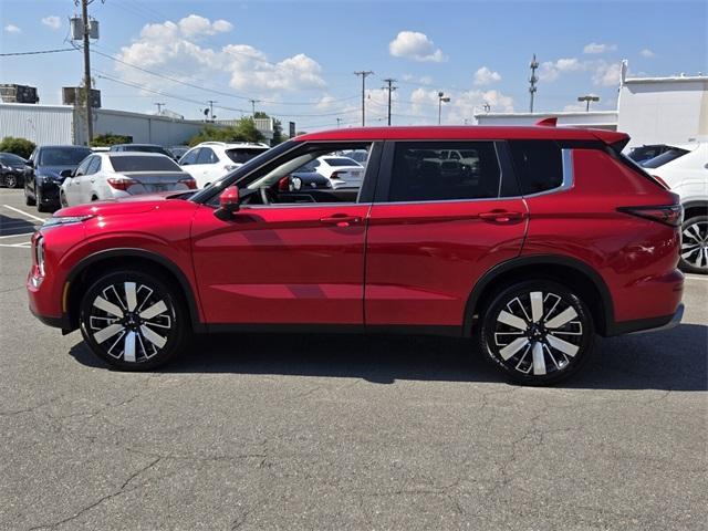 Photo of 2025 Diamond Mitsubishi Outlander