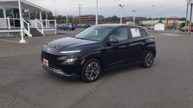Photo of 2023 Abyss Black Pearl Hyundai KONA EV