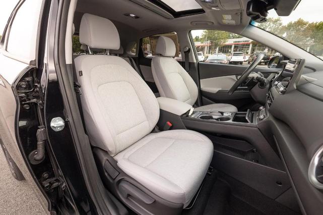 Photo of 2023 Abyss Black Pearl Hyundai KONA EV