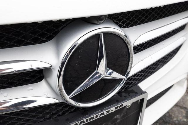 Photo of 2021 Polar White Mercedes-Benz C-Class
