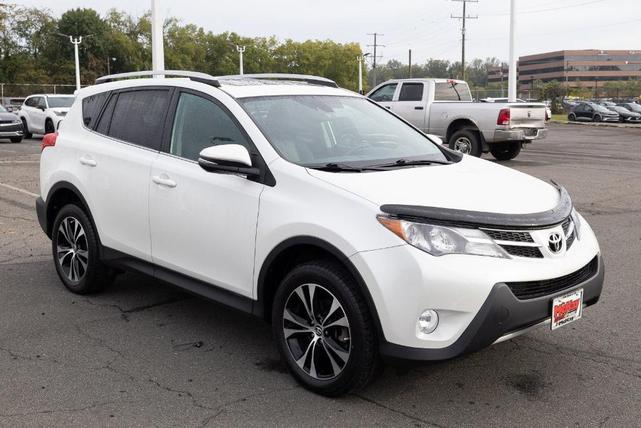 Photo of 2015 Blizzard Pearl Toyota RAV4