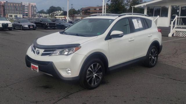 Photo of 2015 Blizzard Pearl Toyota RAV4