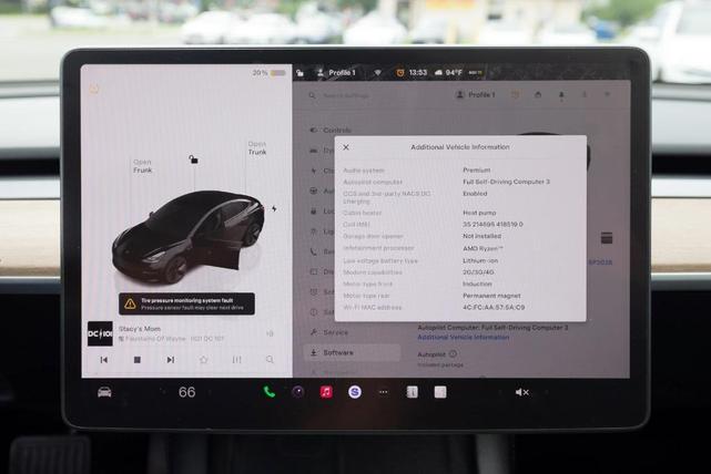 Photo of 2022 Black Tesla Model 3