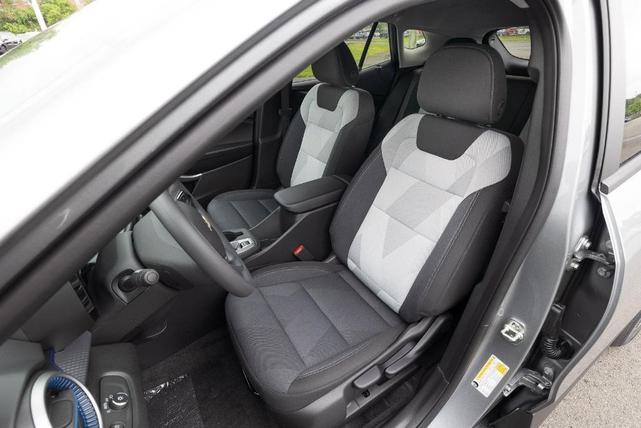 Photo of 2025 Sterling Gray Metallic Chevrolet Trax