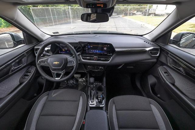 Photo of 2026 Sterling Gray Metallic Chevrolet Trailblazer