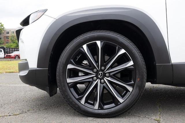 Photo of 2023 Wind Chill Pearl Mazda CX-50