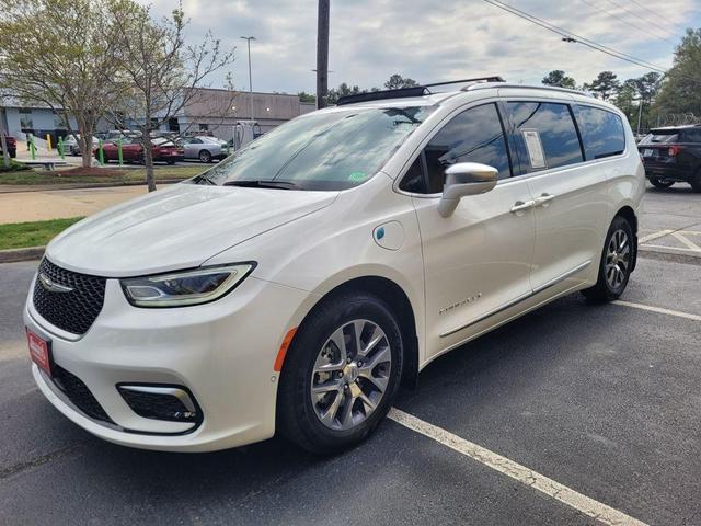 2024 Chrysler Pacifica Hybrid