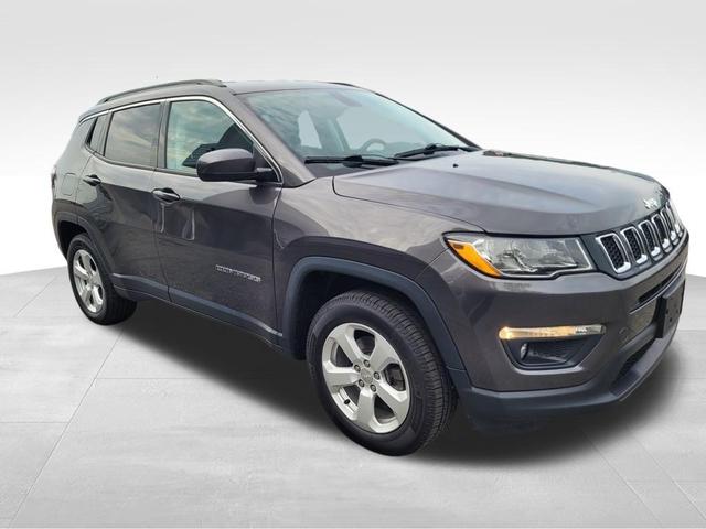 Photo of 2020 Granite Crystal Clearcoat Metallic Jeep Compass