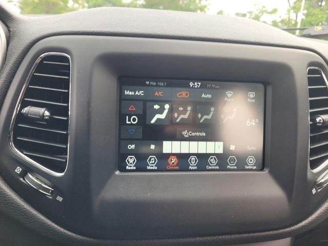 Photo of 2020 Granite Crystal Clearcoat Metallic Jeep Compass