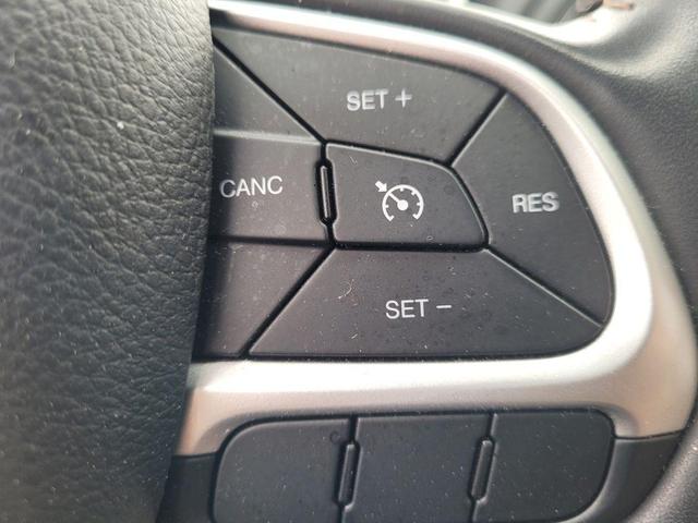 Photo of 2020 Granite Crystal Clearcoat Metallic Jeep Compass