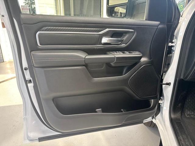 Photo of 2025 Bright White Clearcoat RAM 1500