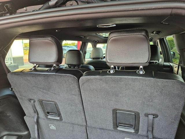 Photo of 2024 Diamond Black Jeep Grand Cherokee L