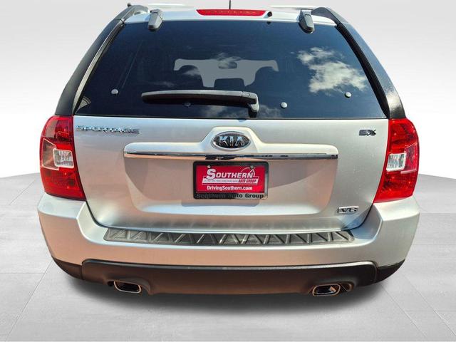 Photo of 2010 Bright Silver Kia Sportage