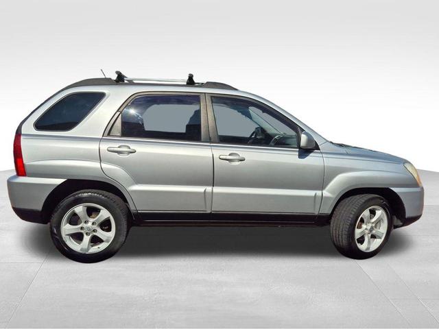 Photo of 2010 Bright Silver Kia Sportage