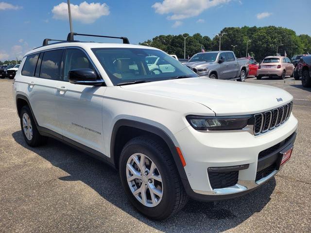 Photo of 2022 Bright White Clearcoat Jeep Grand Cherokee L