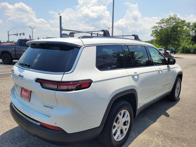 Photo of 2022 Bright White Clearcoat Jeep Grand Cherokee L